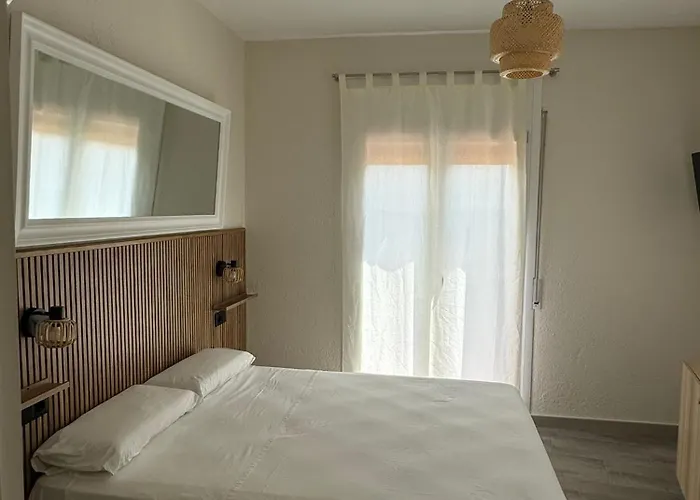 게스트하우스 Restaurant Casa Comaulis La Vajol